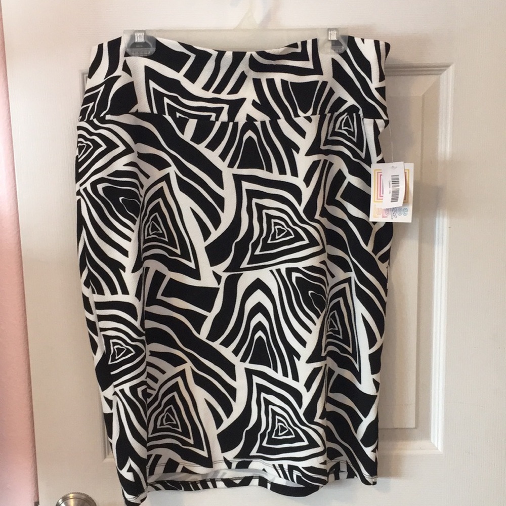 3XL LuLaRoe Cassie skirt